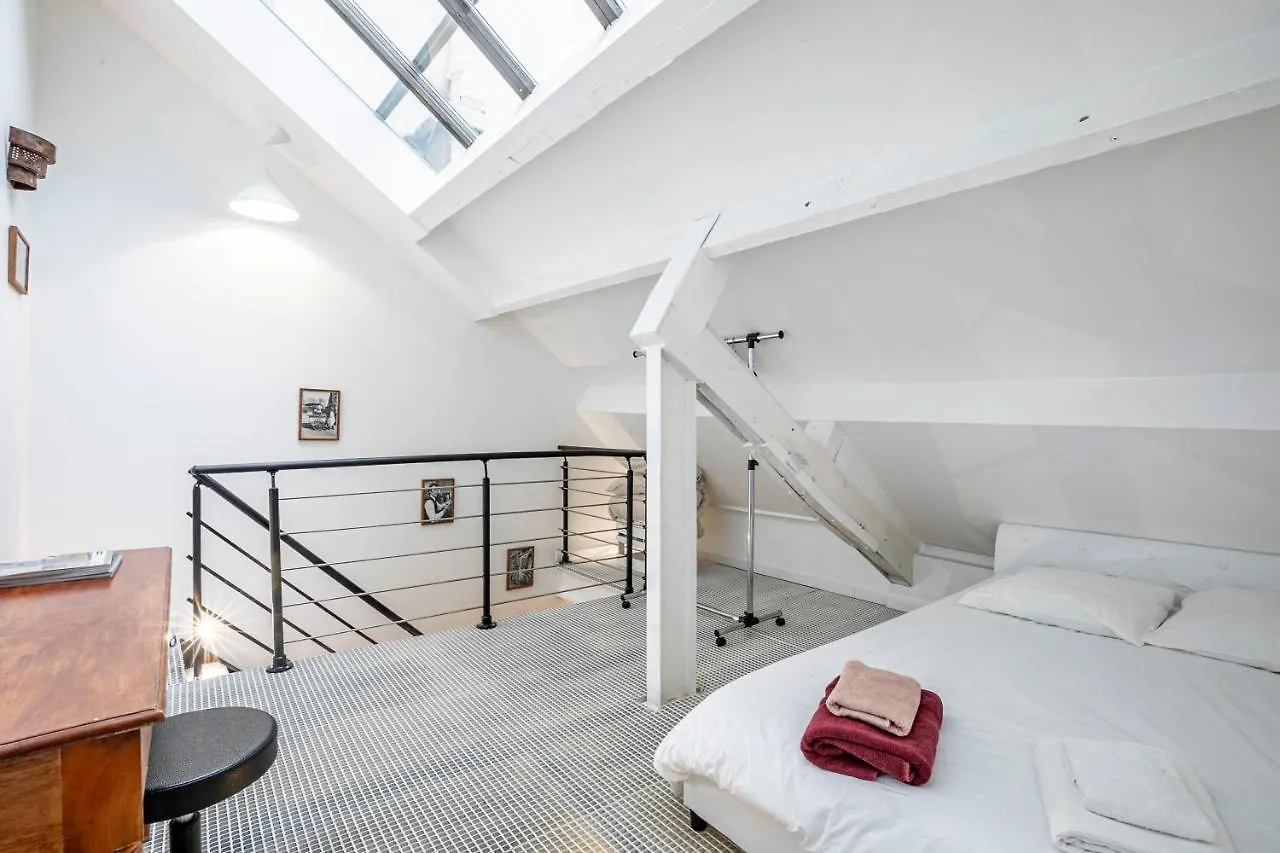 Comme A La Maison アパート *